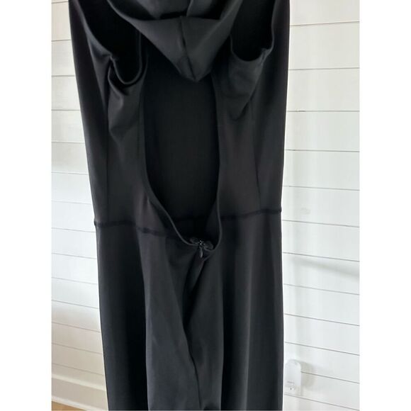 One-piece open back hooded bodysuit size medium - Picture 6 of 9